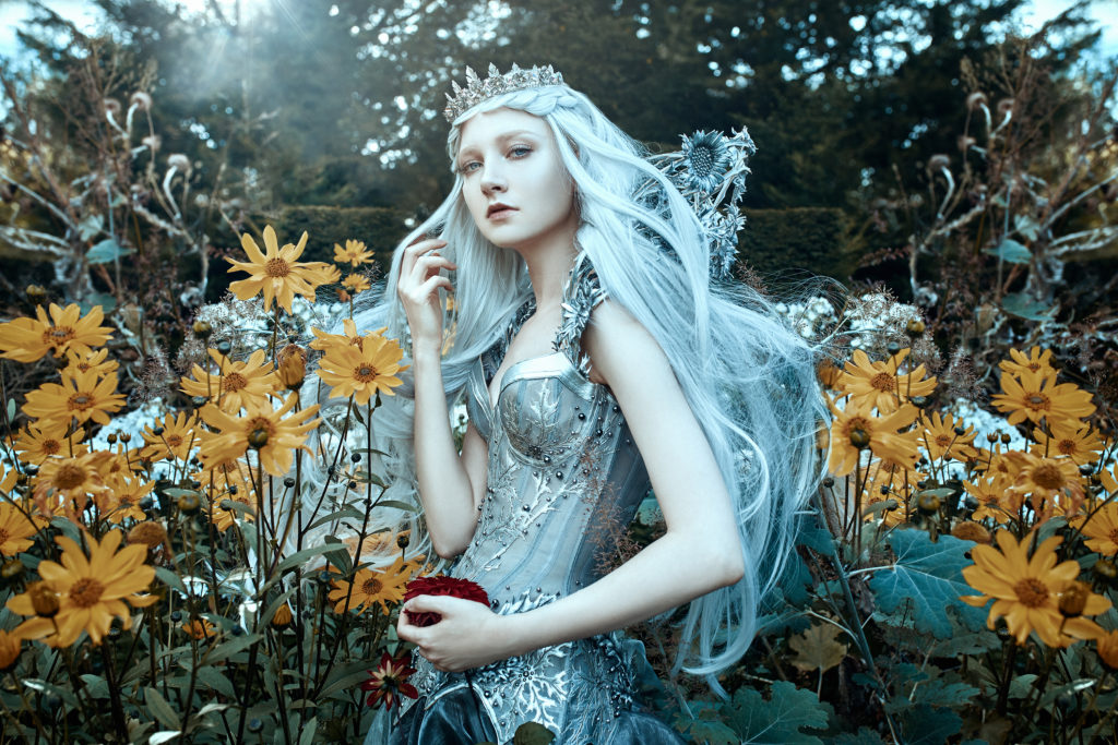 Bella Kotak - Sue Bryce Education - Fine Art Photographer 1