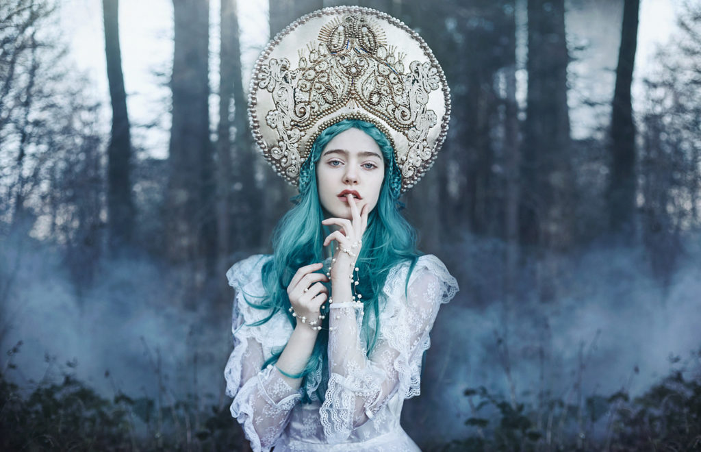 Bella Kotak - Sue Bryce Education - Fine Art Photographer 5