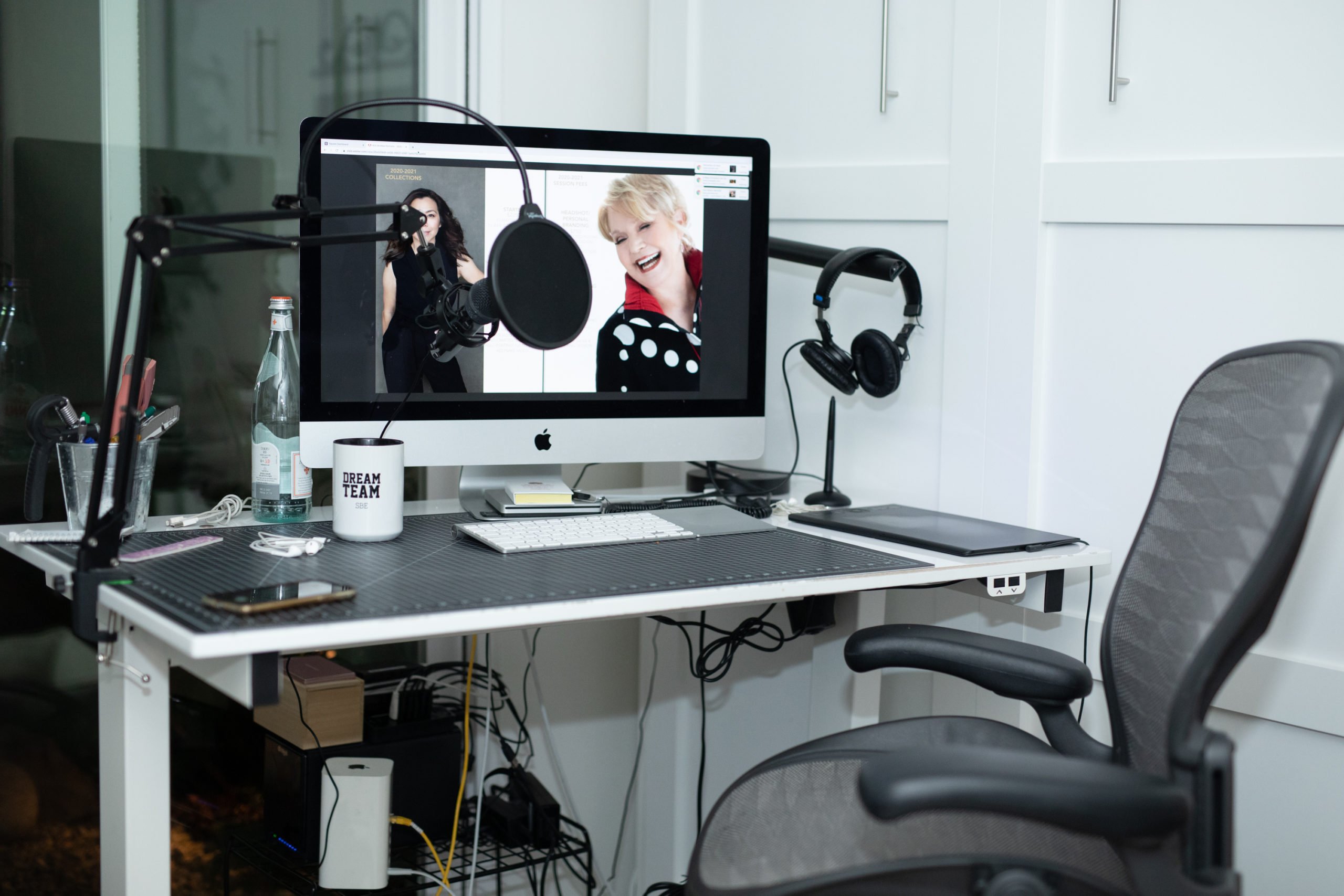 workspace, home office, photography studio setup, photography backdrops, studio space ideas, studio layout